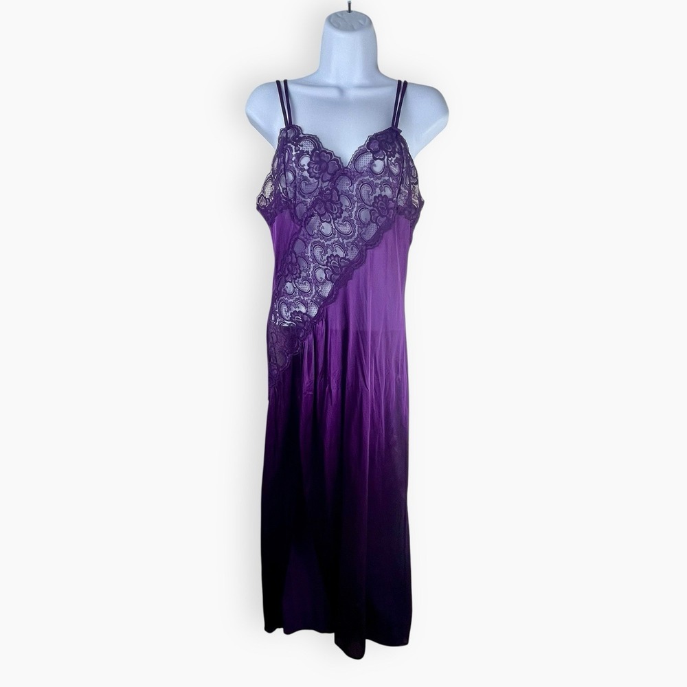 Fredericks of Hollywood Medium Purple Lace Maxi Nightgown Side Slit 2770F